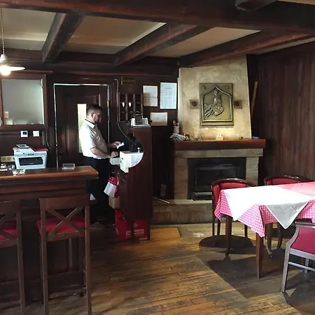 Stari Grad Szálloda