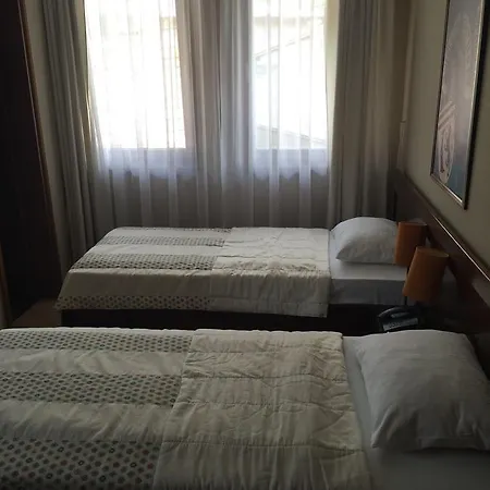 Stari Grad Szálloda