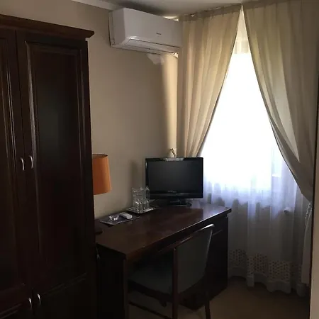 Stari Grad Szálloda 3*